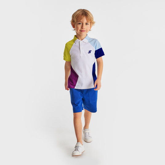 Farbiges Poloshirt 